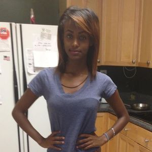 Meet your Posher, Liya