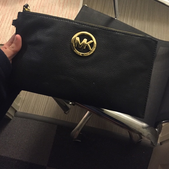 Never going to use it + its Michael Kors