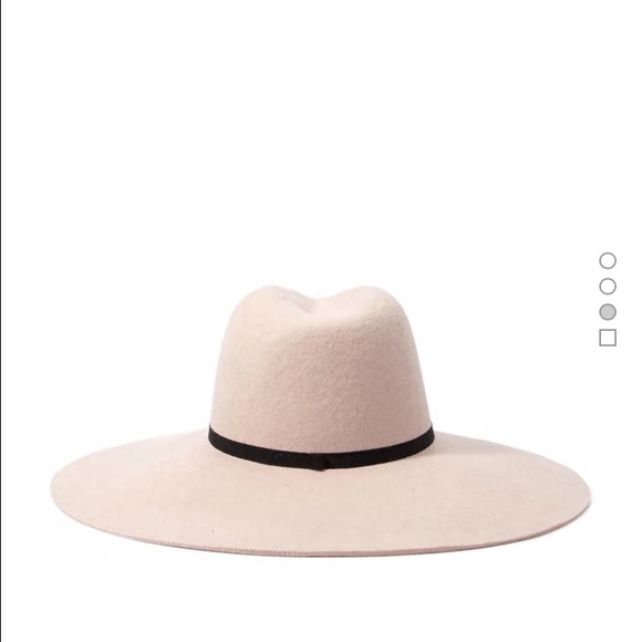 Forever 21 wide-brim floppy hat