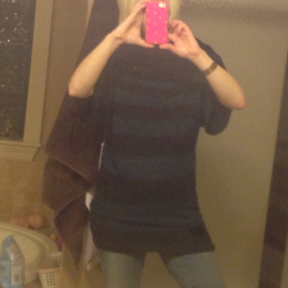 Kensiegirl sweater - Picture 2 of 4