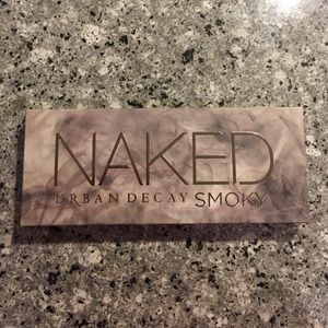 Urban Decay Smoky Eyeshadow Palette
