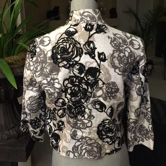 Fun linen jacket - Picture 3 of 4