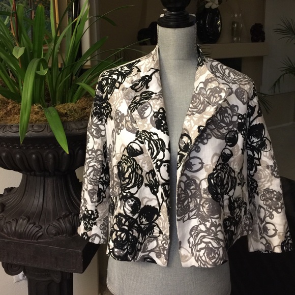 Fun linen jacket - Picture 4 of 4