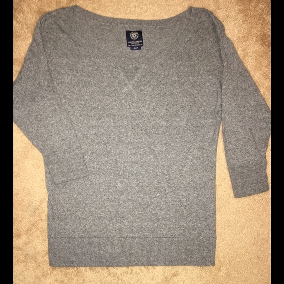 American eagle light 3/4 sweater.