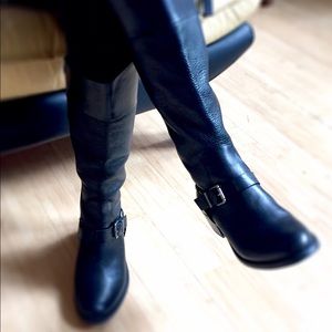 HP Vince Camuto Black Brunah Boots