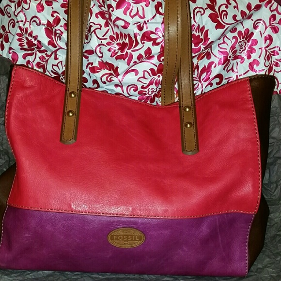 Authentic leather fossil bag