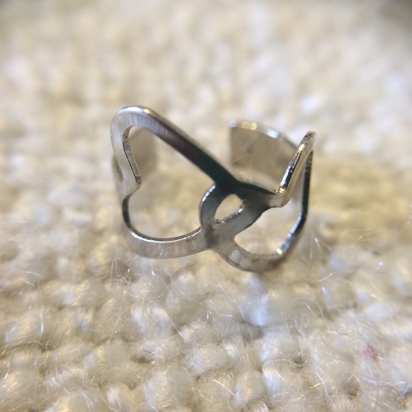 Silver Heart Ear Cuff