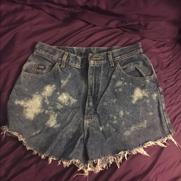 High Waisted Distressed Shorts - Picture 1 of 3