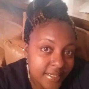 Meet your Posher, Dominique