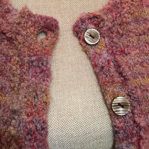 Adorable sweater - Picture 4 of 4