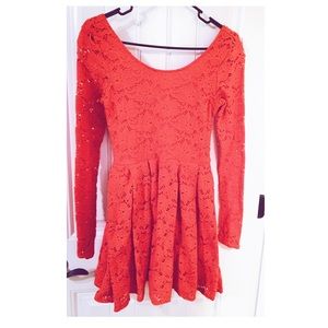 REDUCED!! ⭐️Free People Long sleeve lace Dress