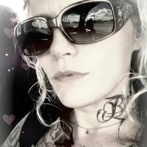 Meet your Posher, Leanna