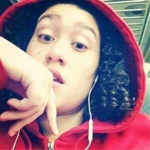 Meet your Posher, Cass