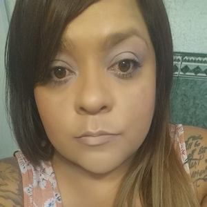 Meet your Posher, Claudia