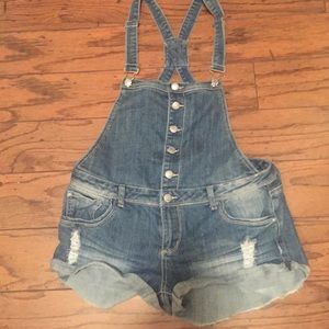SUPER SHORT JEAN OVERALLS