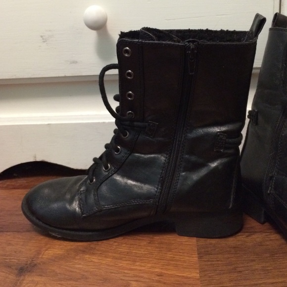 Black combat boots!(: - Picture 2 of 3