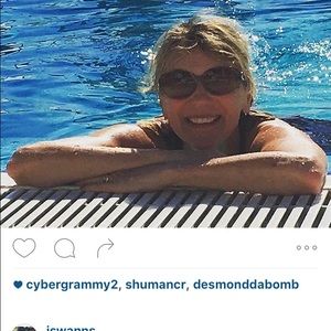 Meet your Posher, Janet