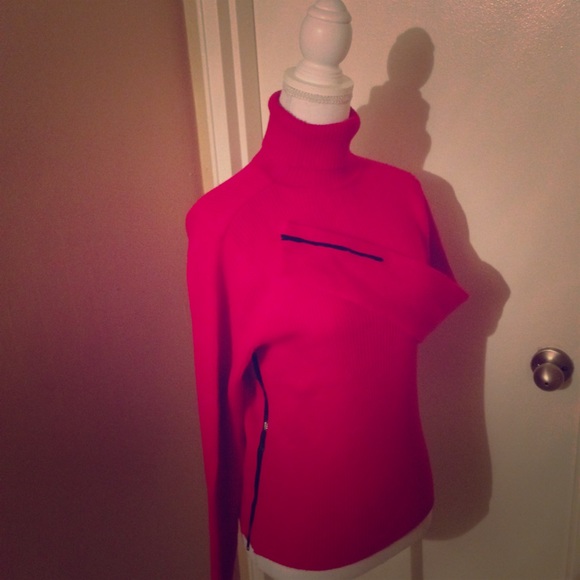 Unique Turtle Neck Sweater with Zippers
