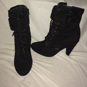 Black 3 inch lace and buckle boots