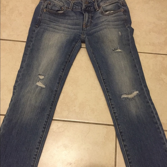 Artist crop American eagle jeans