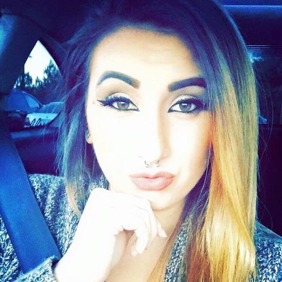 Meet your Posher, Brittney