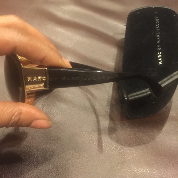 Marc Jacobs sun glasses - Picture 1 of 4