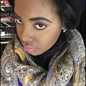 Meet your Posher, Sanchelle