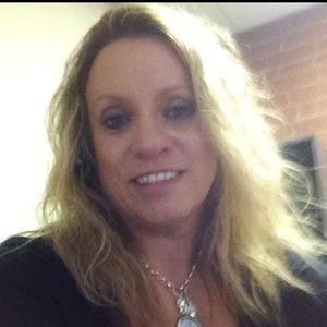 Meet your Posher, Shirley