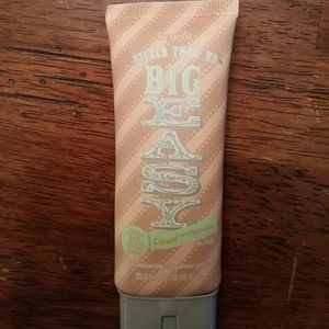 Liquid to powder foundation