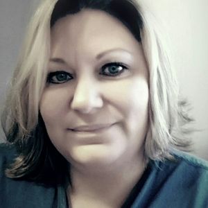 Meet your Posher, Stacy