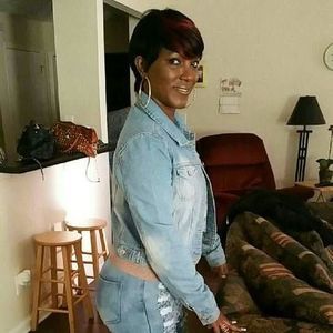 Meet your Posher, Felicia