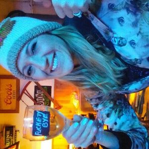 Meet your Posher, Kara