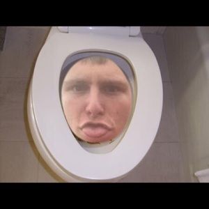 Meet your Posher, Avery