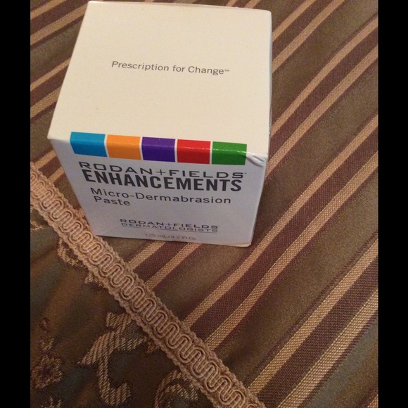 Rodan and fields microdermabrasion paste