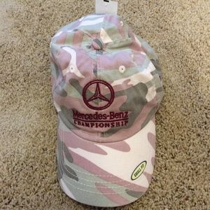 Mercedes Benz hat