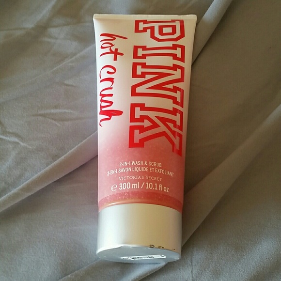 PINK Hot Crush Body Wash