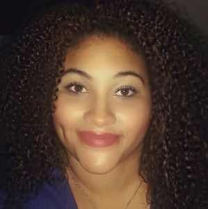 Meet your Posher, Aysia