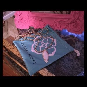 🌸Long Kendra Scott Necklace🌸