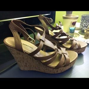 Tan wedges