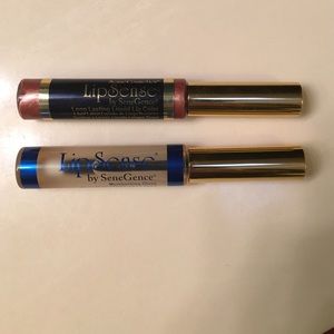 LipSense Plum Pretty & Glossy moisturizing gloss