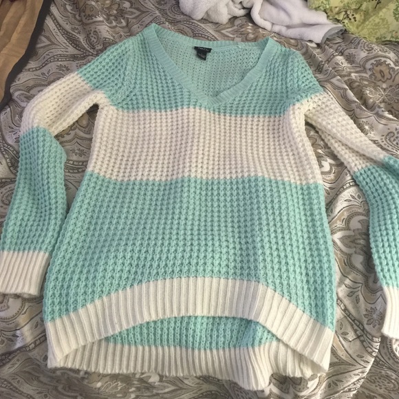 Rue 21 sweater