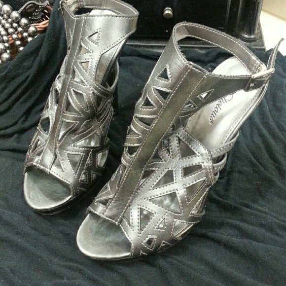 Delicious brand strappy high heels