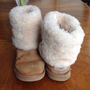 Ugg boots girls size 5