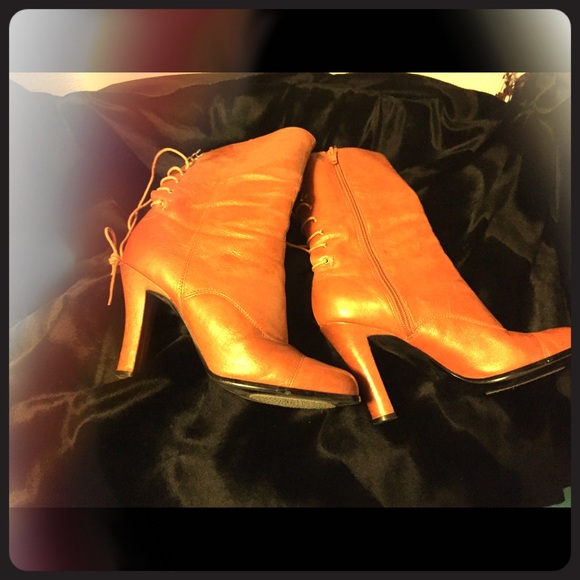 XOXO butterscotch leather boots