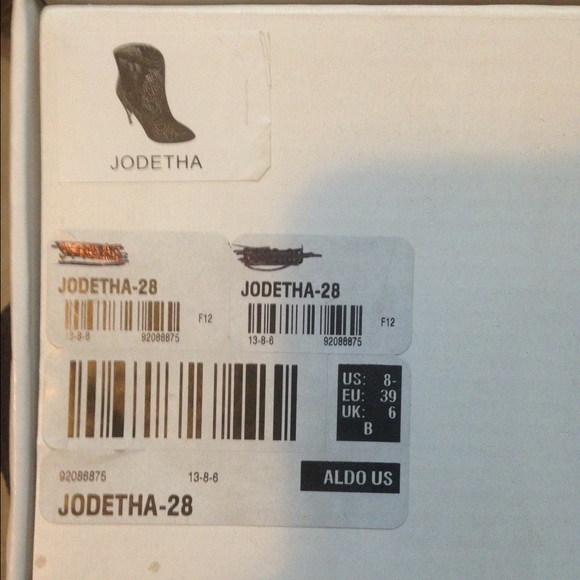 SOLD Aldo Jodetha brown boots - Picture 2 of 4