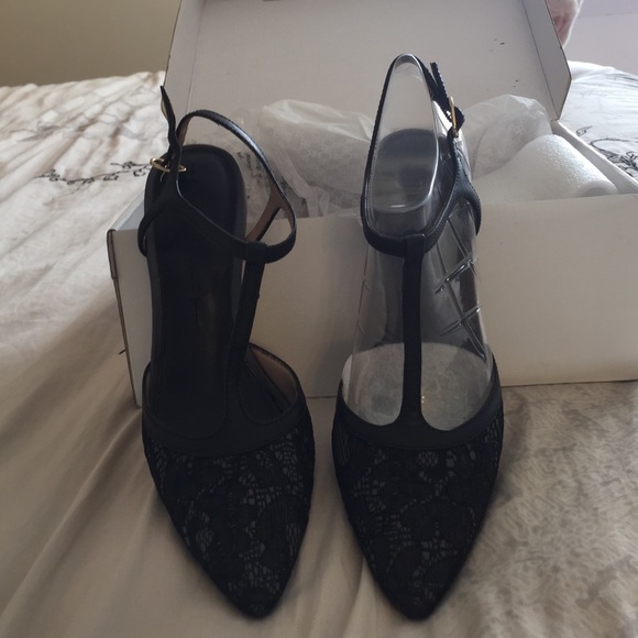 Banana Republic black lace sling back