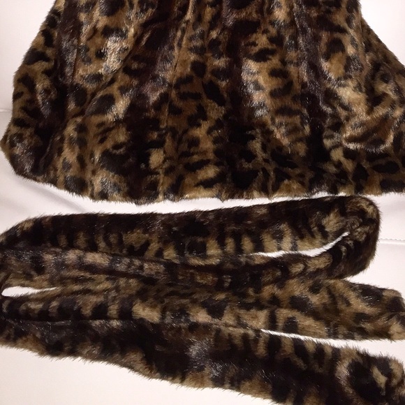 Calvin Klein fur coat with matching waist belt :) - Picture 2 of 2