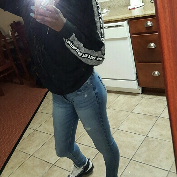 PINK - Picture 2 of 2