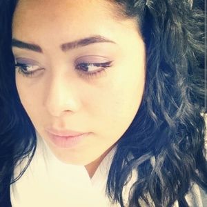 Meet your Posher, Desiree