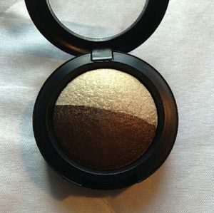 Mac Cosmetics mineralized duo eyeshadow